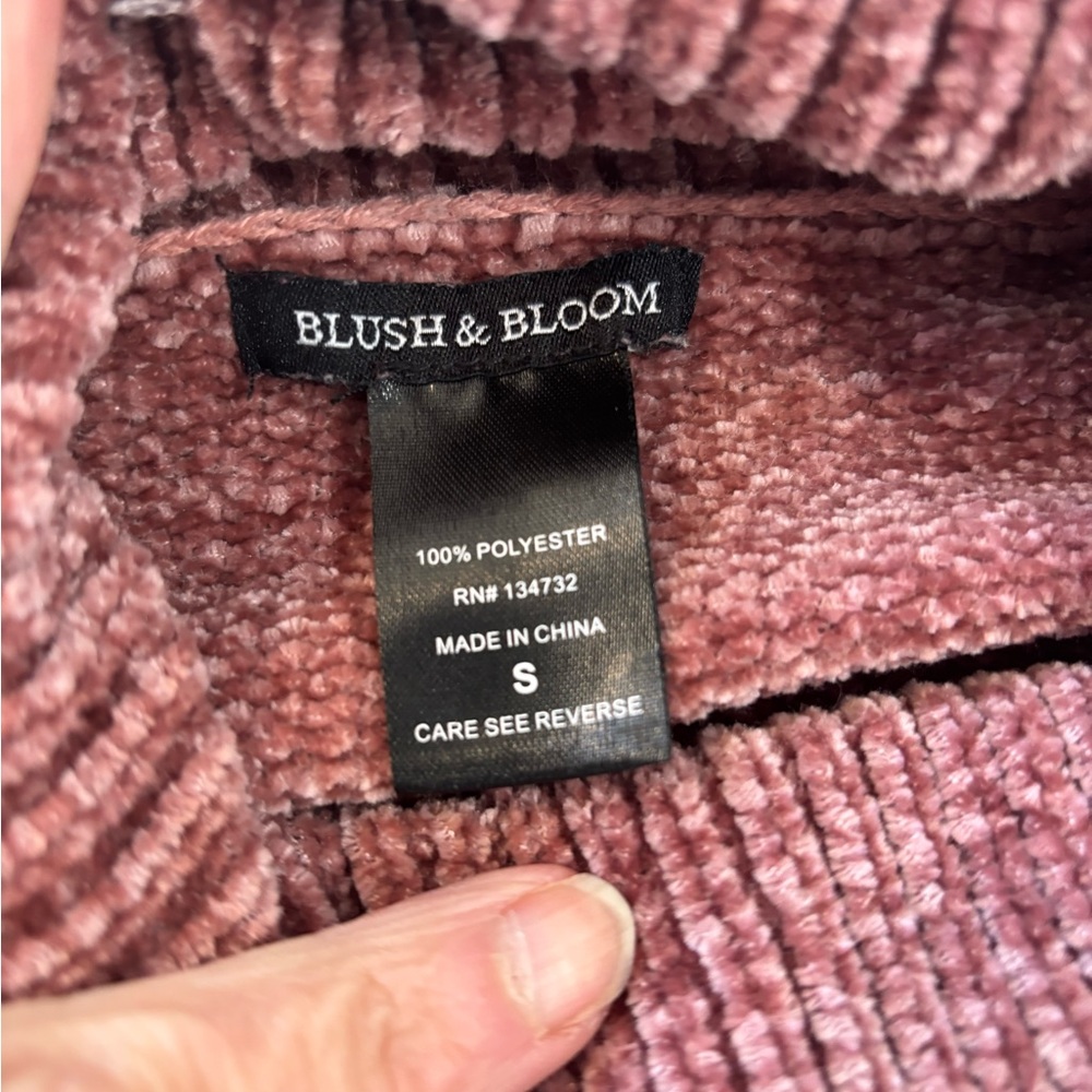 Blush & Bloom Pink Crop Velour Sweater - Picture 3 of 7